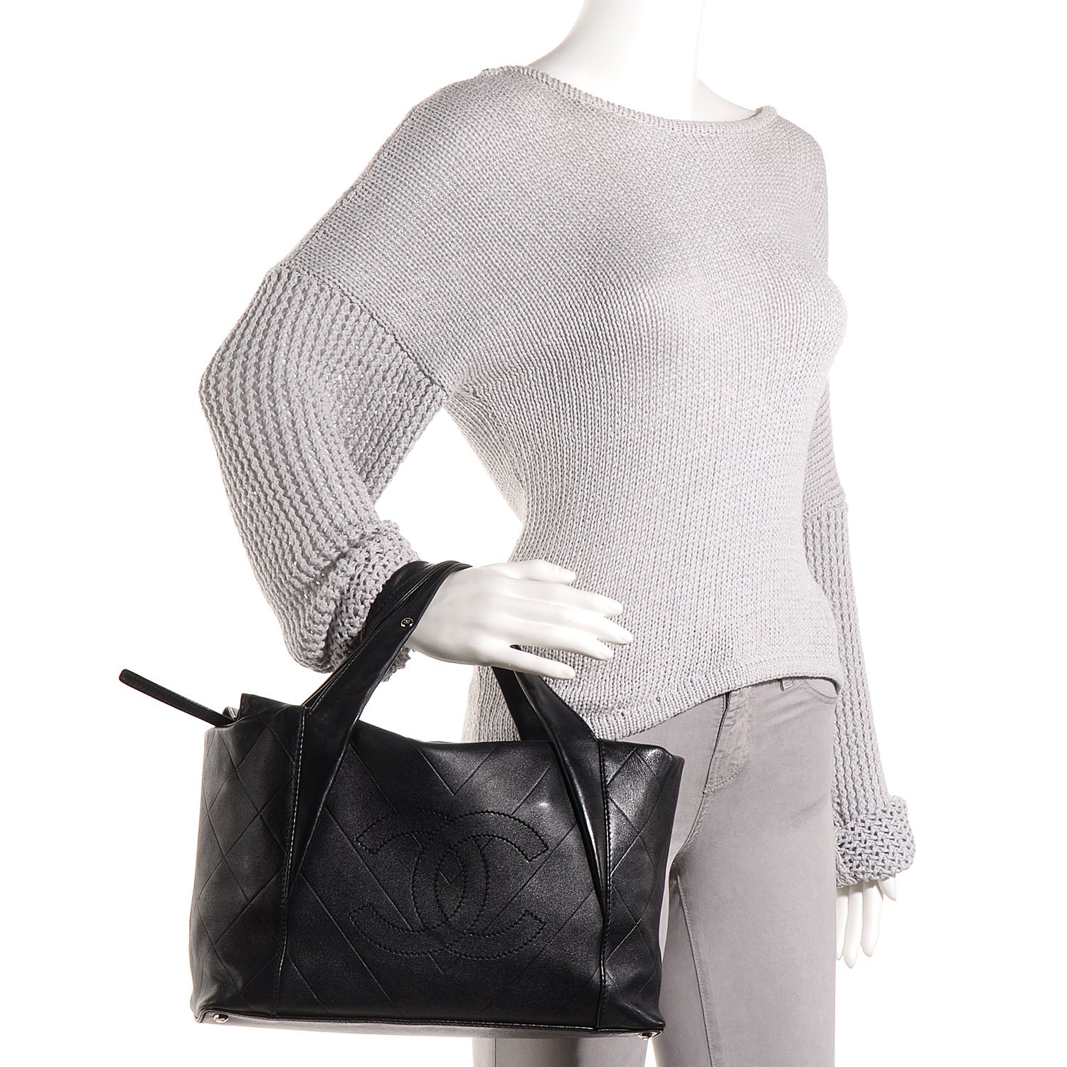 Chanel Calfskin CC Chevron All Day Long CC Bag Black 2 of 7