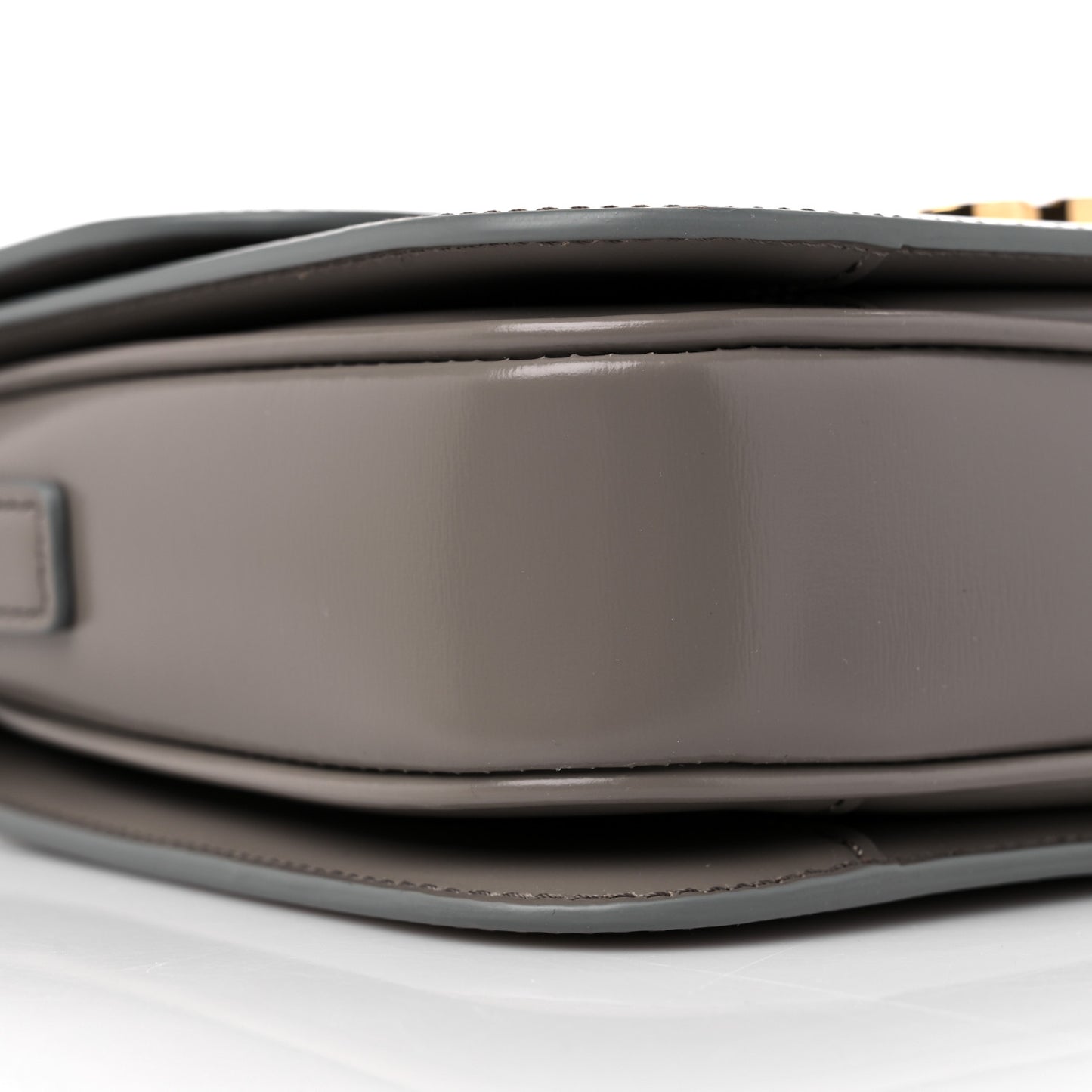 Shiny Calfskin Medium Triomphe Pebble