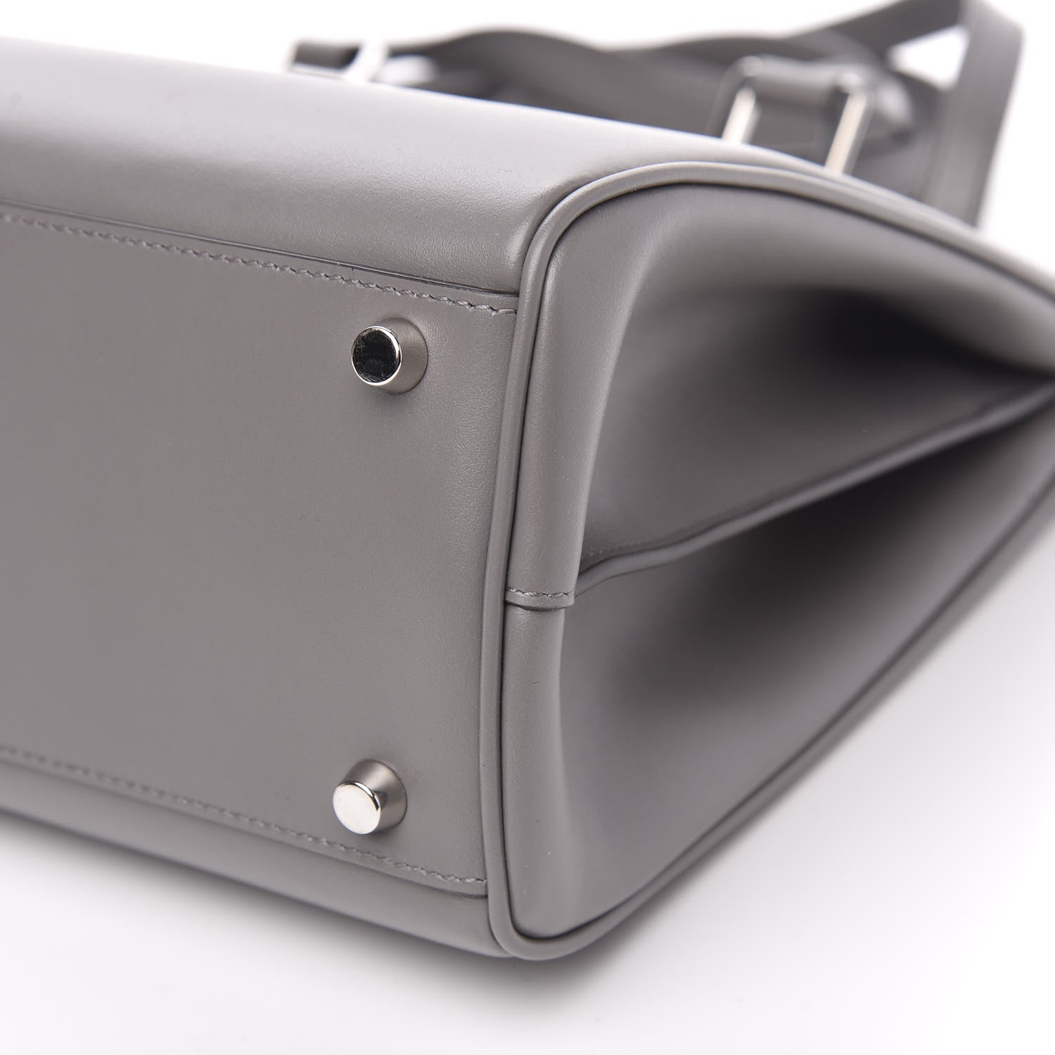 Gucci Smooth Calfskin Medium Zumi Top Handle Bag Dusty Grey 10 of 10