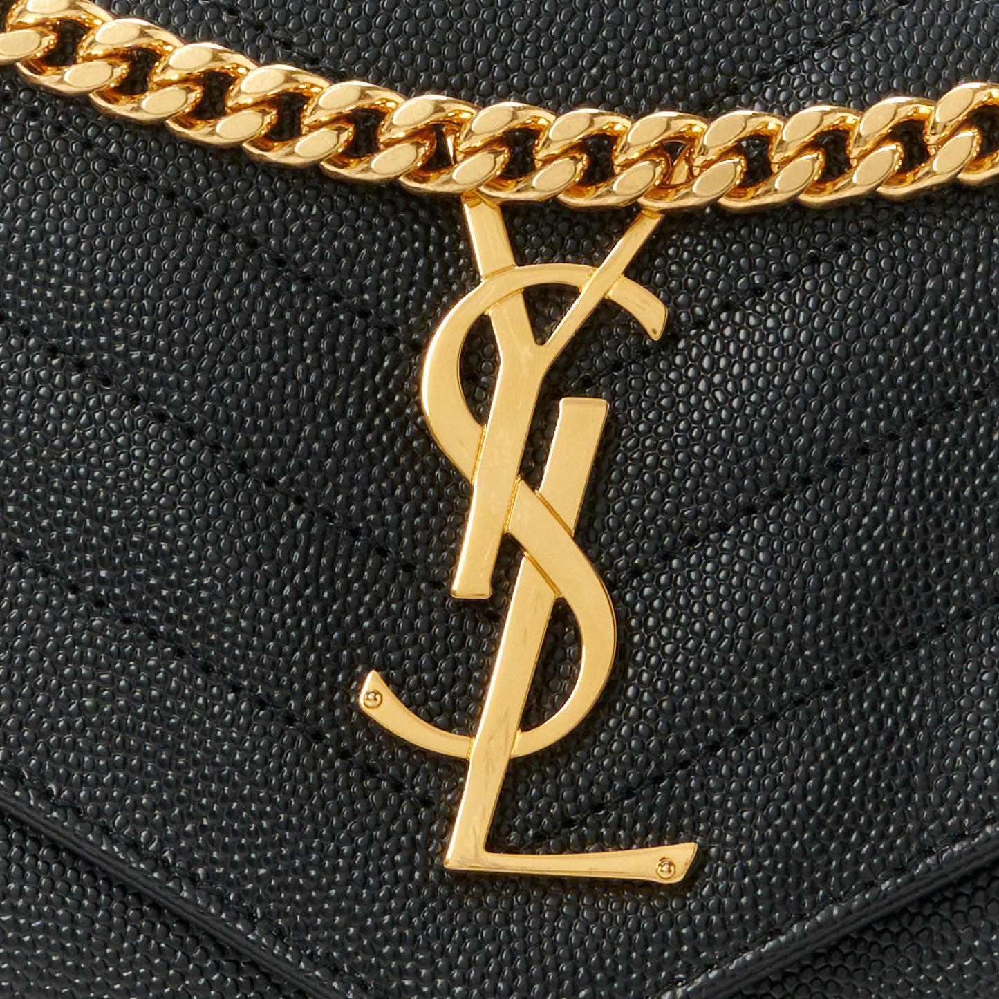 Grain De Poudre Matelasse Chevron Monogram Chain Wallet Black