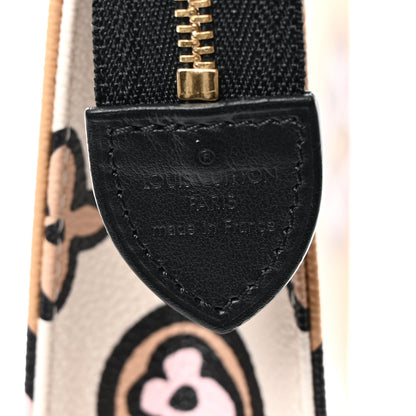 Louis Vuitton Monogram Giant Wild At Heart Toiletry Pouch 26 Arizona 6 of 11