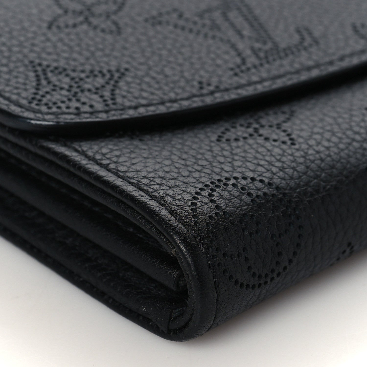 Louis Vuitton Mahina Iris Wallet NM Black 8 of 9