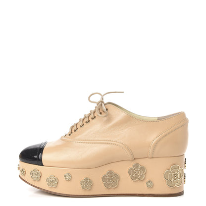 Chanel Crumpled Calfskin Lace Up Platform Oxford 38 Beige Black 1 of 8