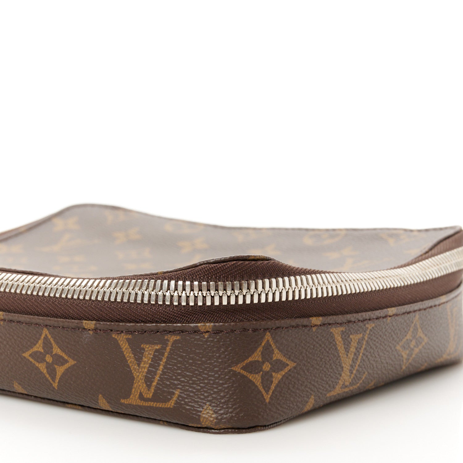 Louis Vuitton Monogram Horizon Accessories Pouch 7 of 8