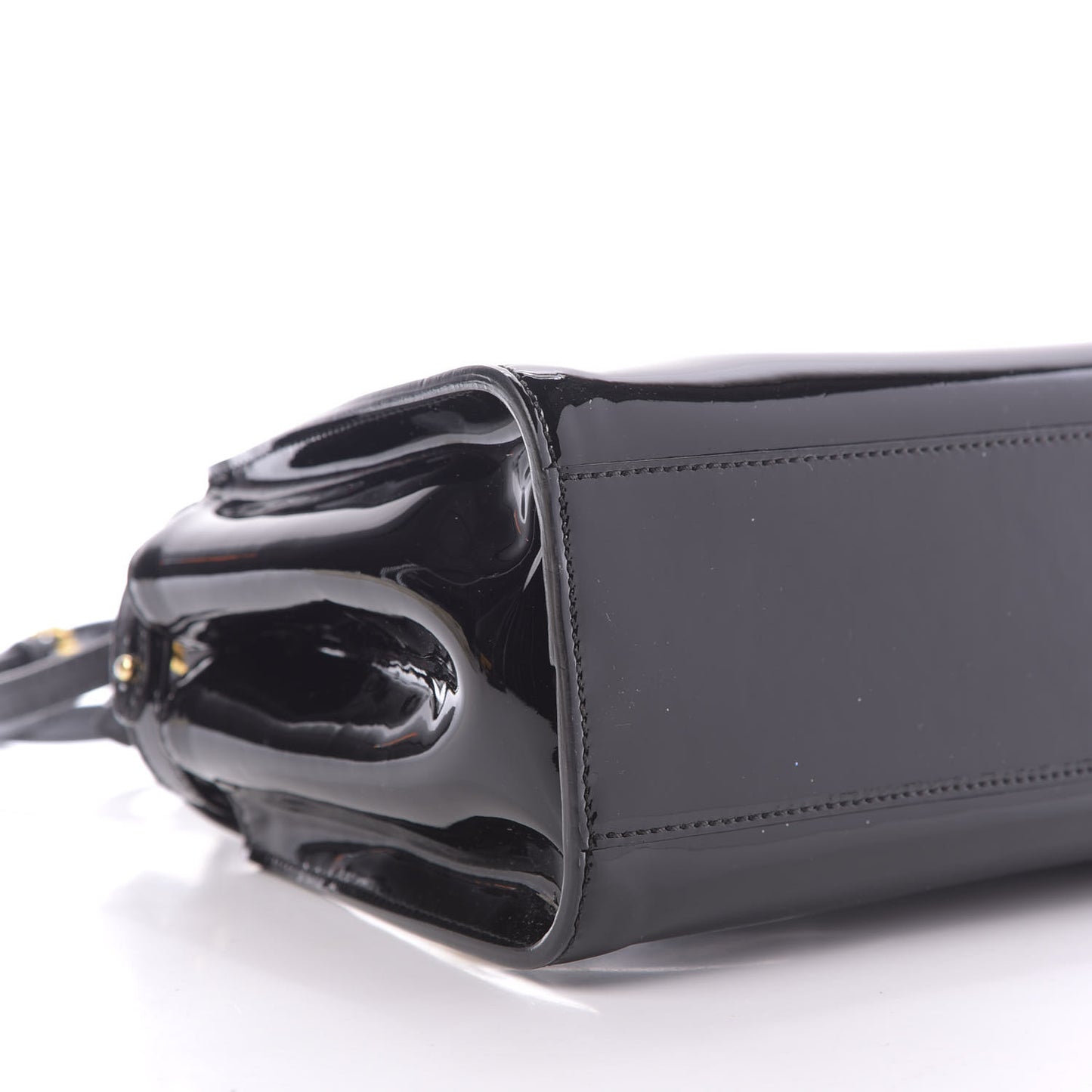 Vitello Vernice Mou Mini Peekaboo Iconic Satchel Black