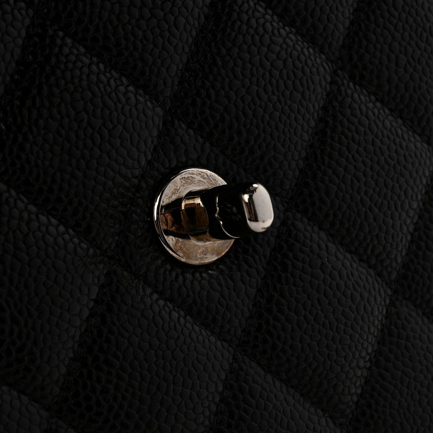 Caviar Jumbo Single Flap Black