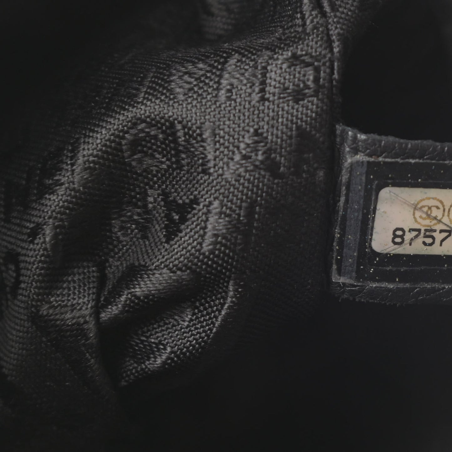 Lambskin Lax Pochette Black