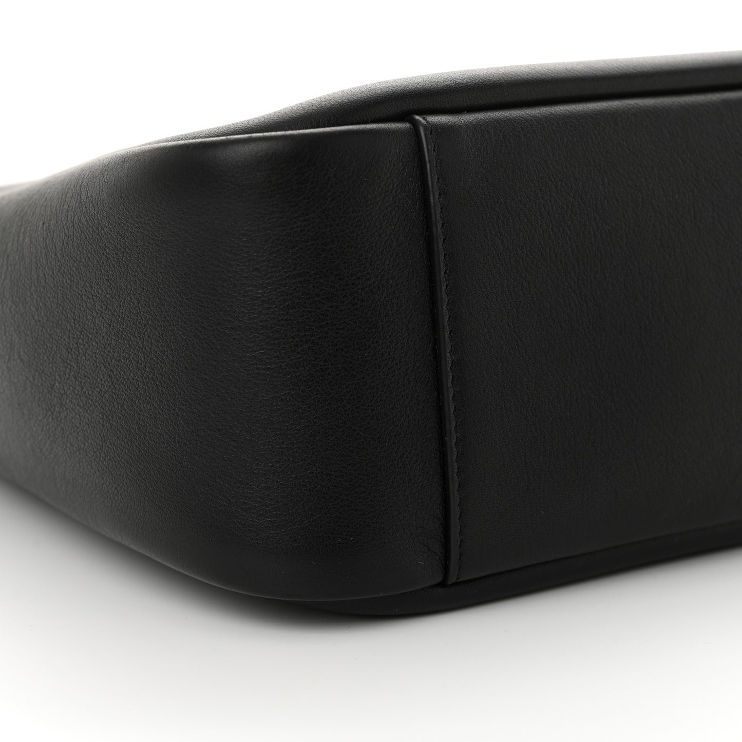 Smooth Calfskin Small Le 5 A 7 Soft Hobo Black