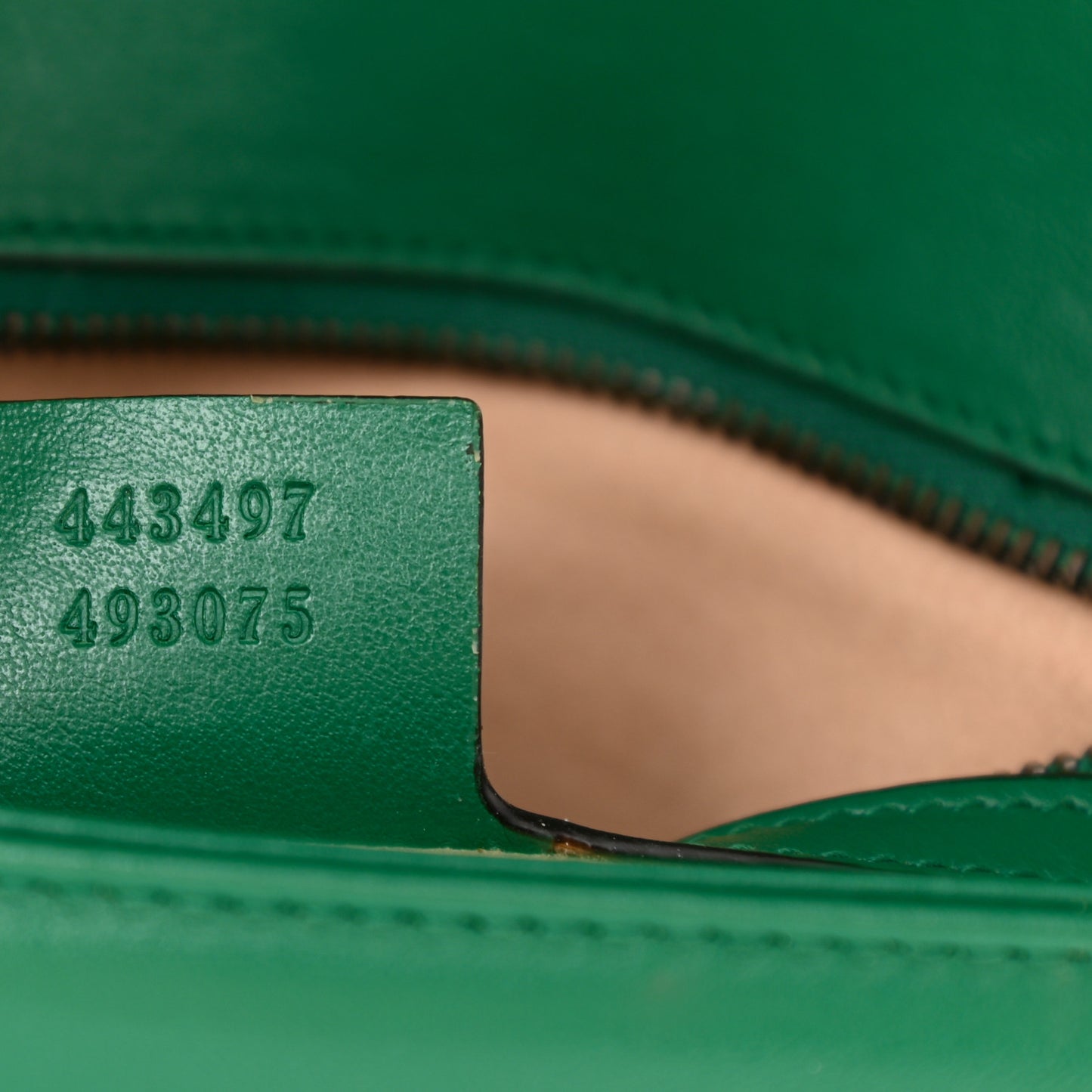 Calfskin Matelasse Small GG Marmont Shoulder Bag Emerald Green