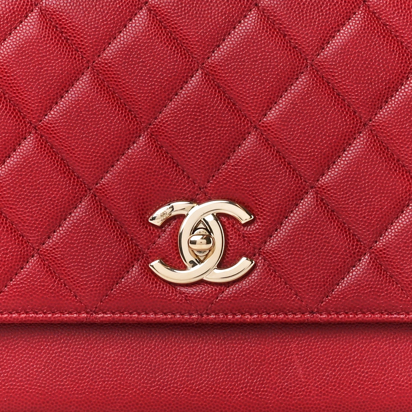 Caviar Quilted Large Business Affinity Flap Red
