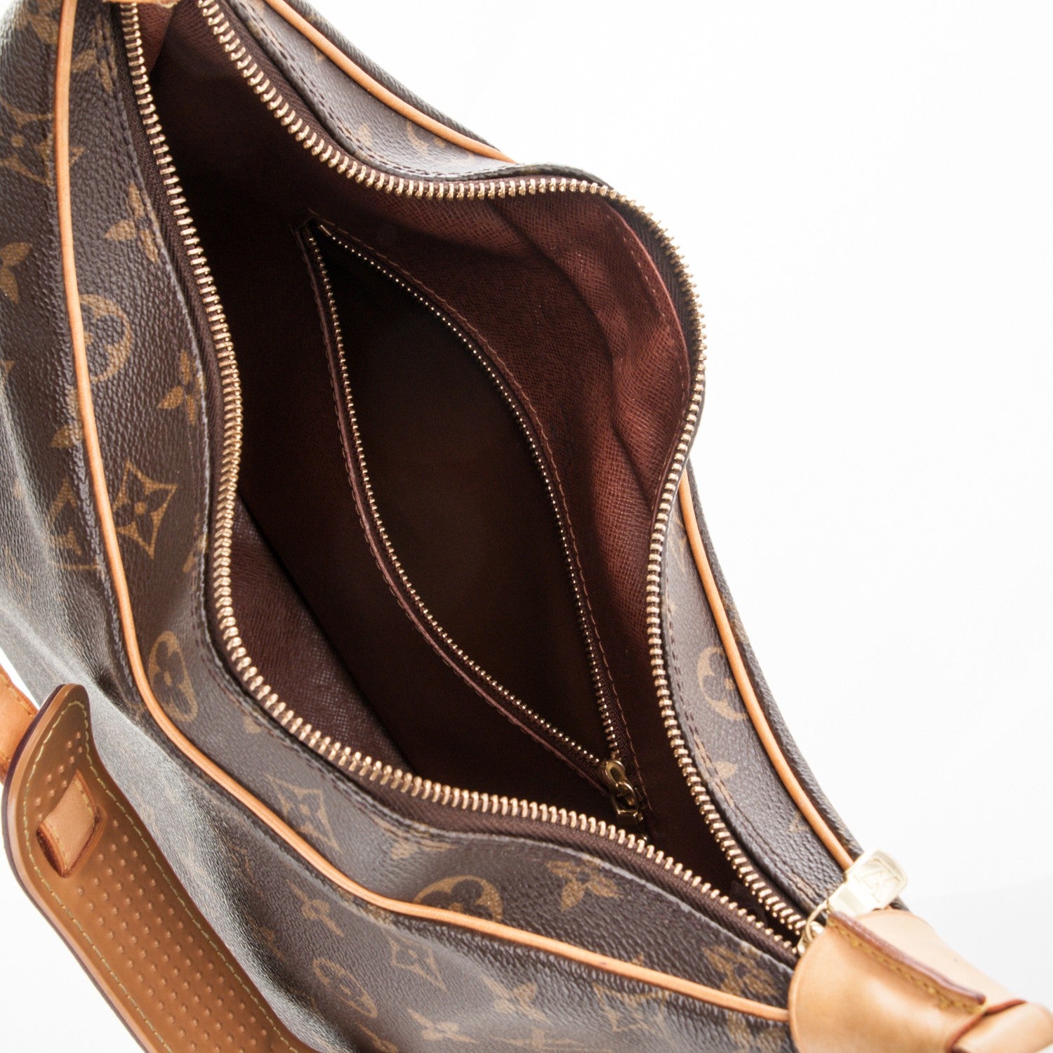 Louis Vuitton Monogram Boulogne 30 5 of 6