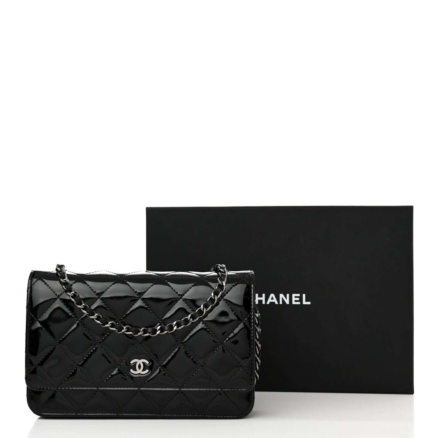 Patent Quilted Wallet On Chain WOC Black