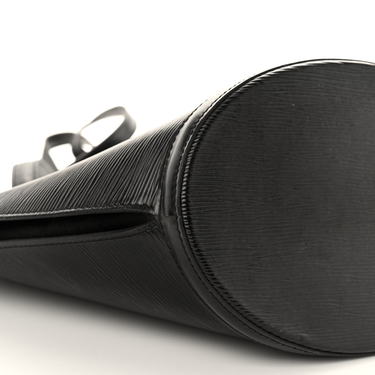Epi Saint Jacques PM Long Straps Black