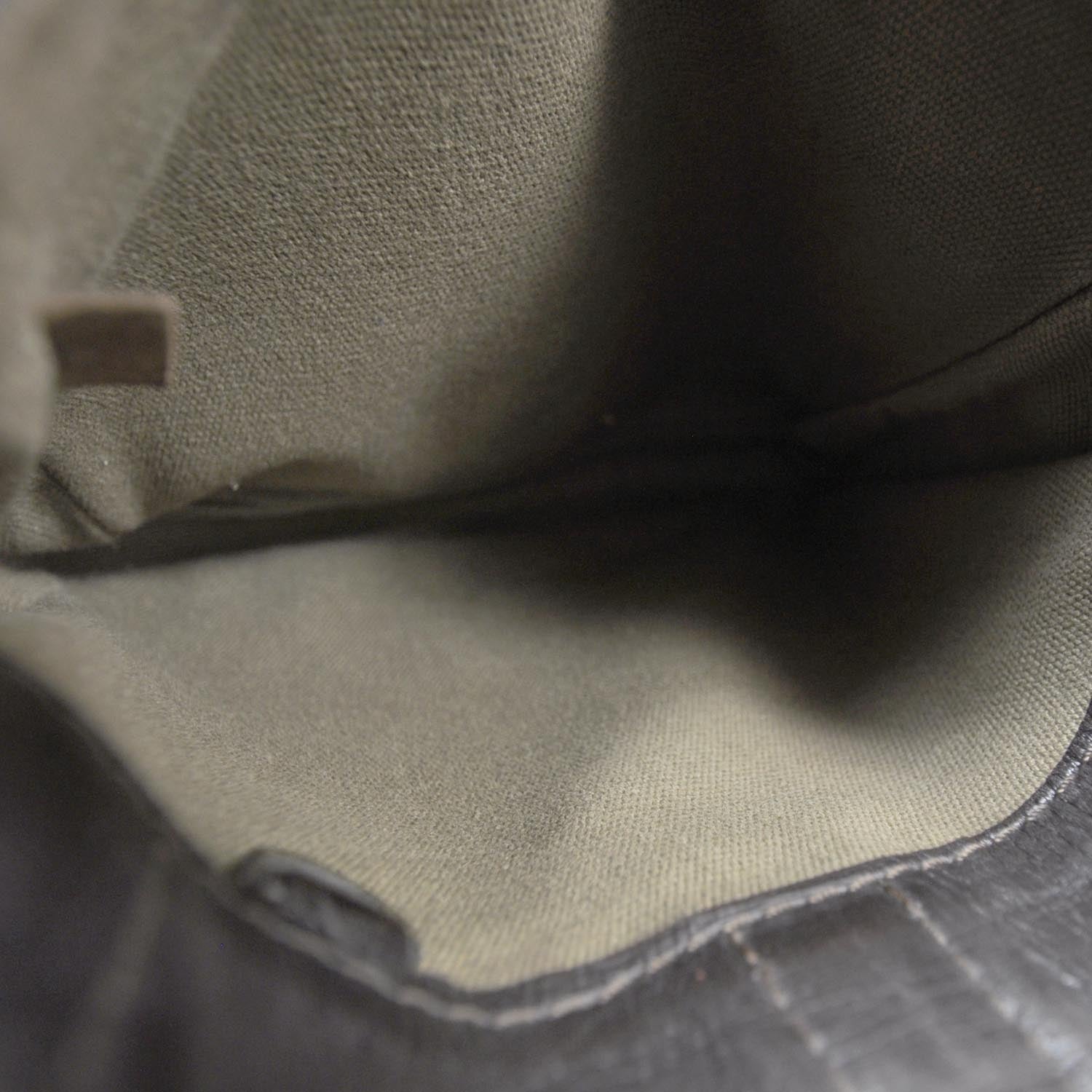 Louis Vuitton Utah Leather Yuma Messenger Bag Coffee 10 of 11