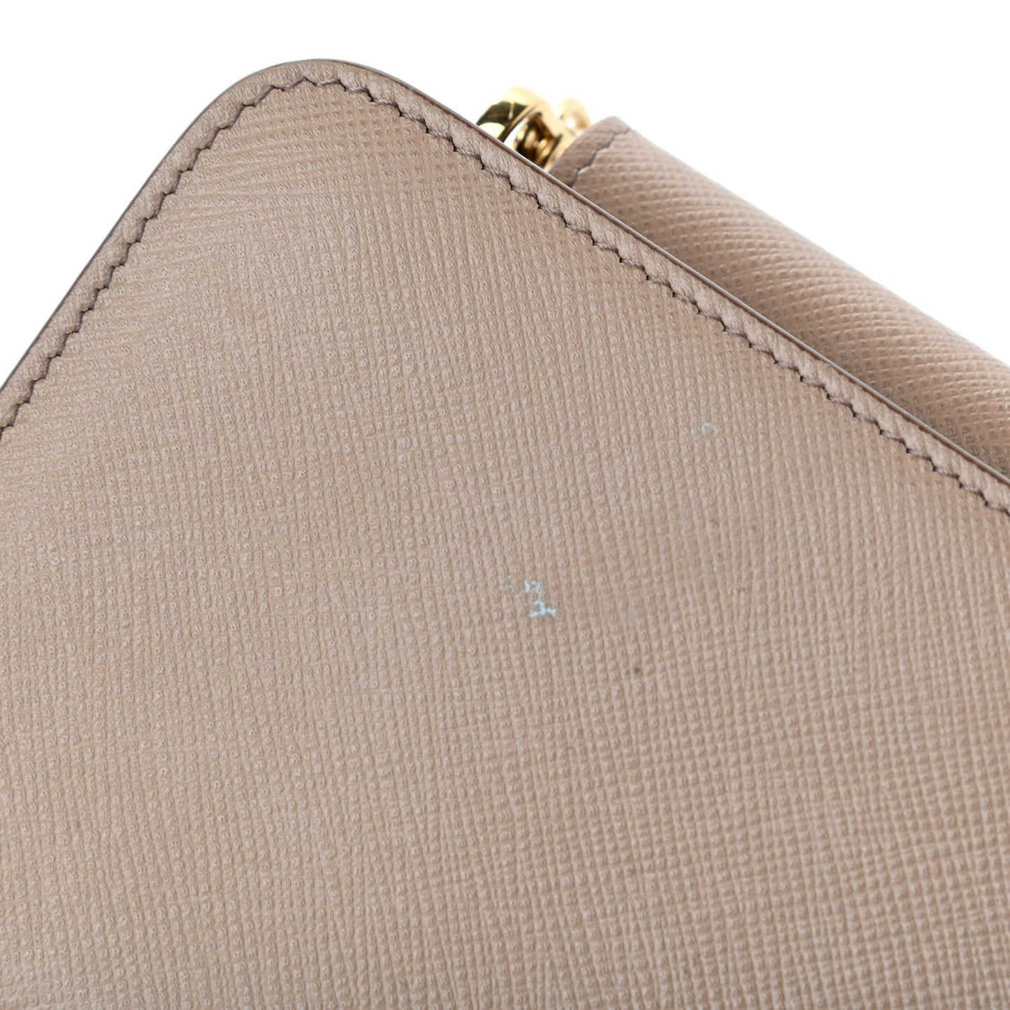 Saffiano Metal Oro Phone Case Cammeo