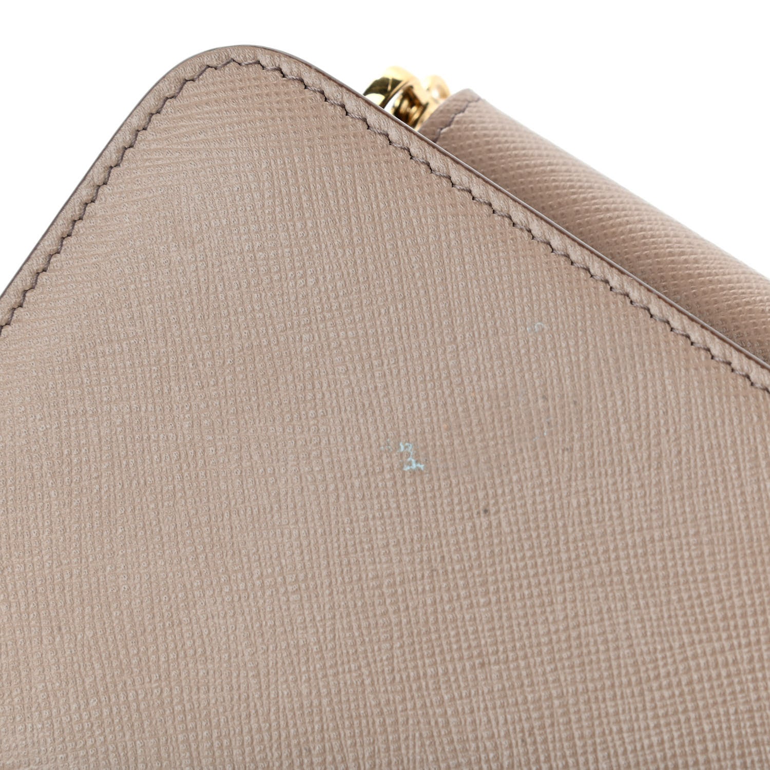 Prada Saffiano Metal Oro Phone Case Cammeo 5 of 5
