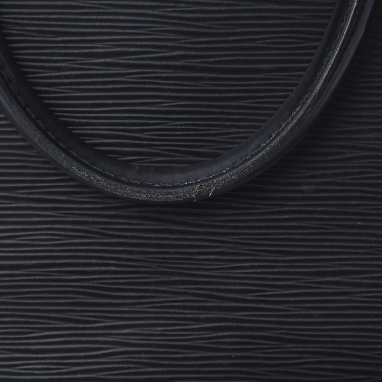 Louis Vuitton Epi Alma GM Black 18 of 20