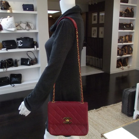 Lambskin Quilted Shoulder Bag Red