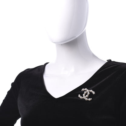 Chanel Pearl Crystal Nefertiti CC Brooch Gold 2 of 5