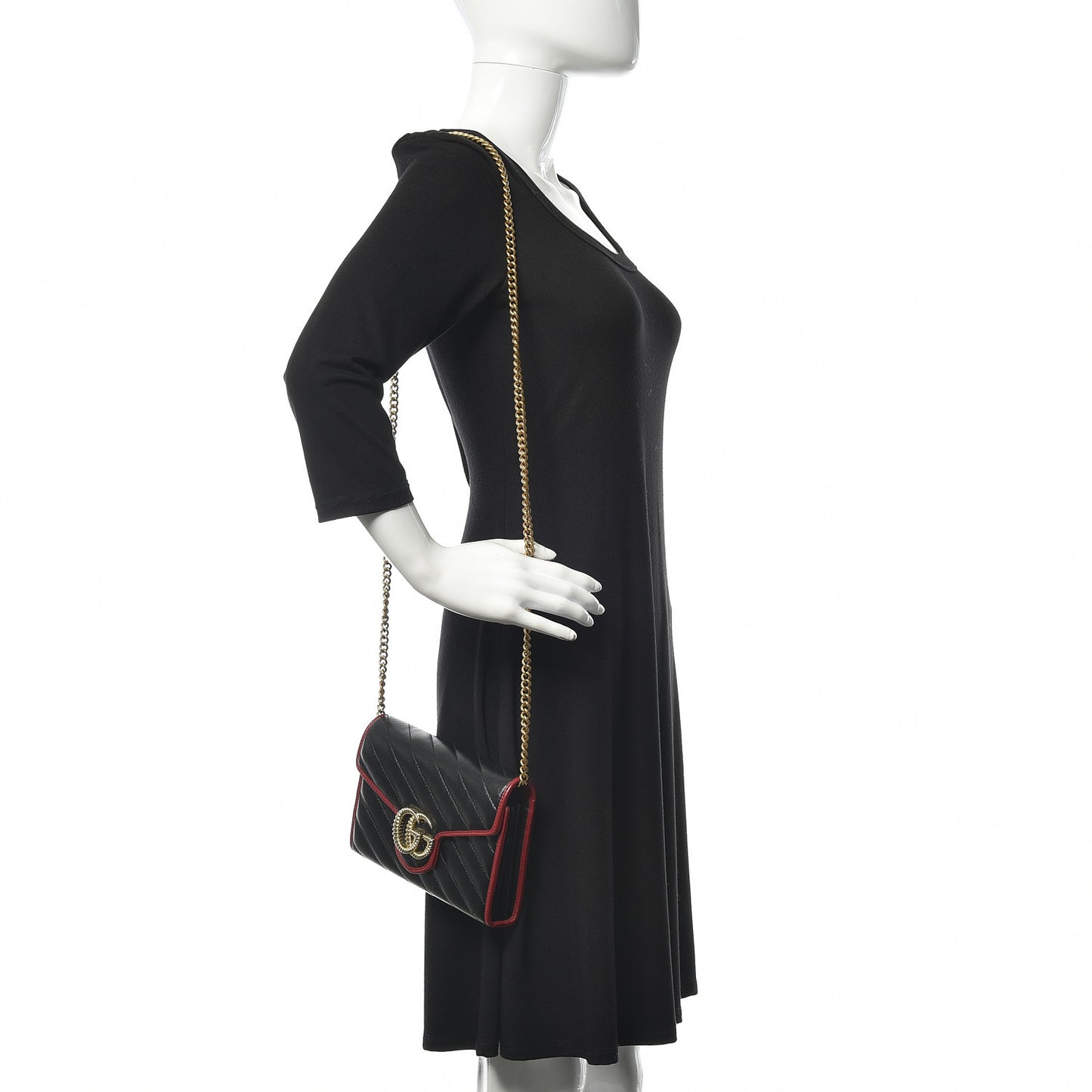 Vintage Effect Calfskin Matelasse Diagonal Torchon GG Marmont Chain Wallet Black Romantic Cherry