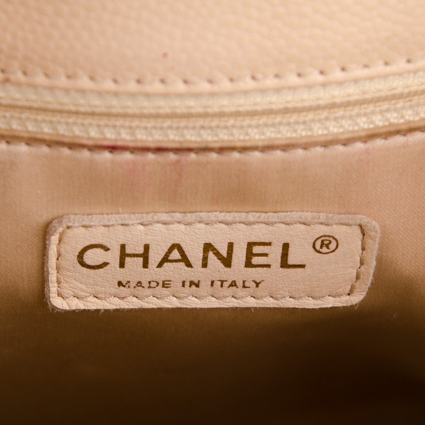 Caviar Quilted Petit Shopping Tote PST Beige Clair