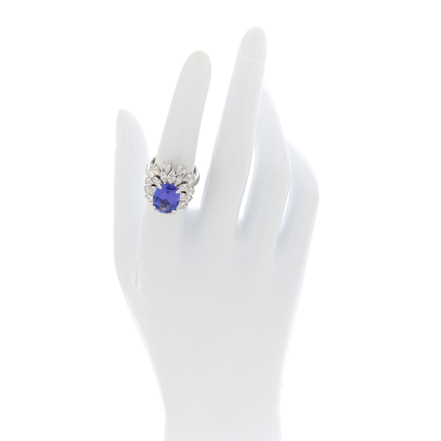18K White Gold Diamond Tanzanite Oval Cocktail Ring 53 6.5