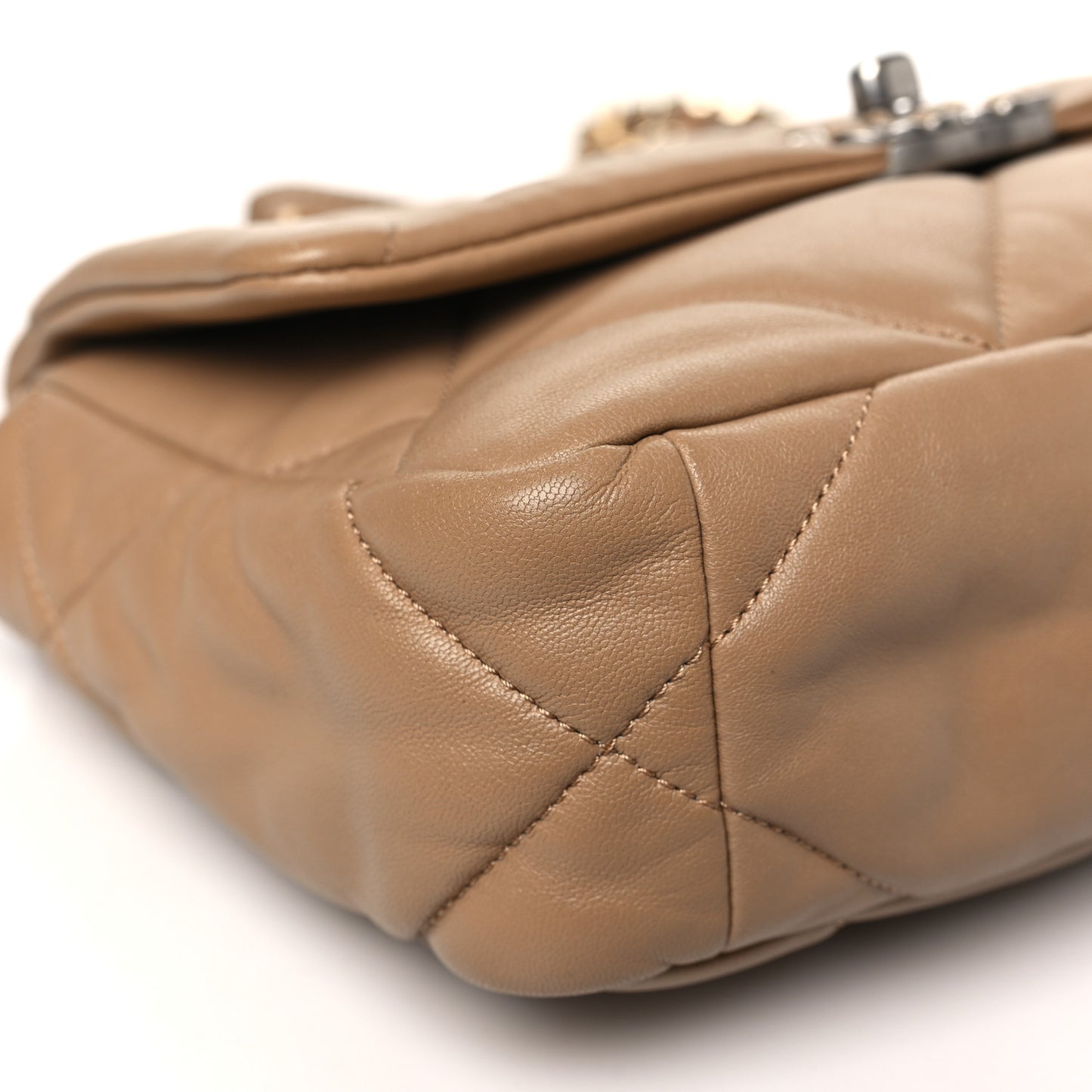 Lambskin Quilted Medium Chanel 19 Flap Beige