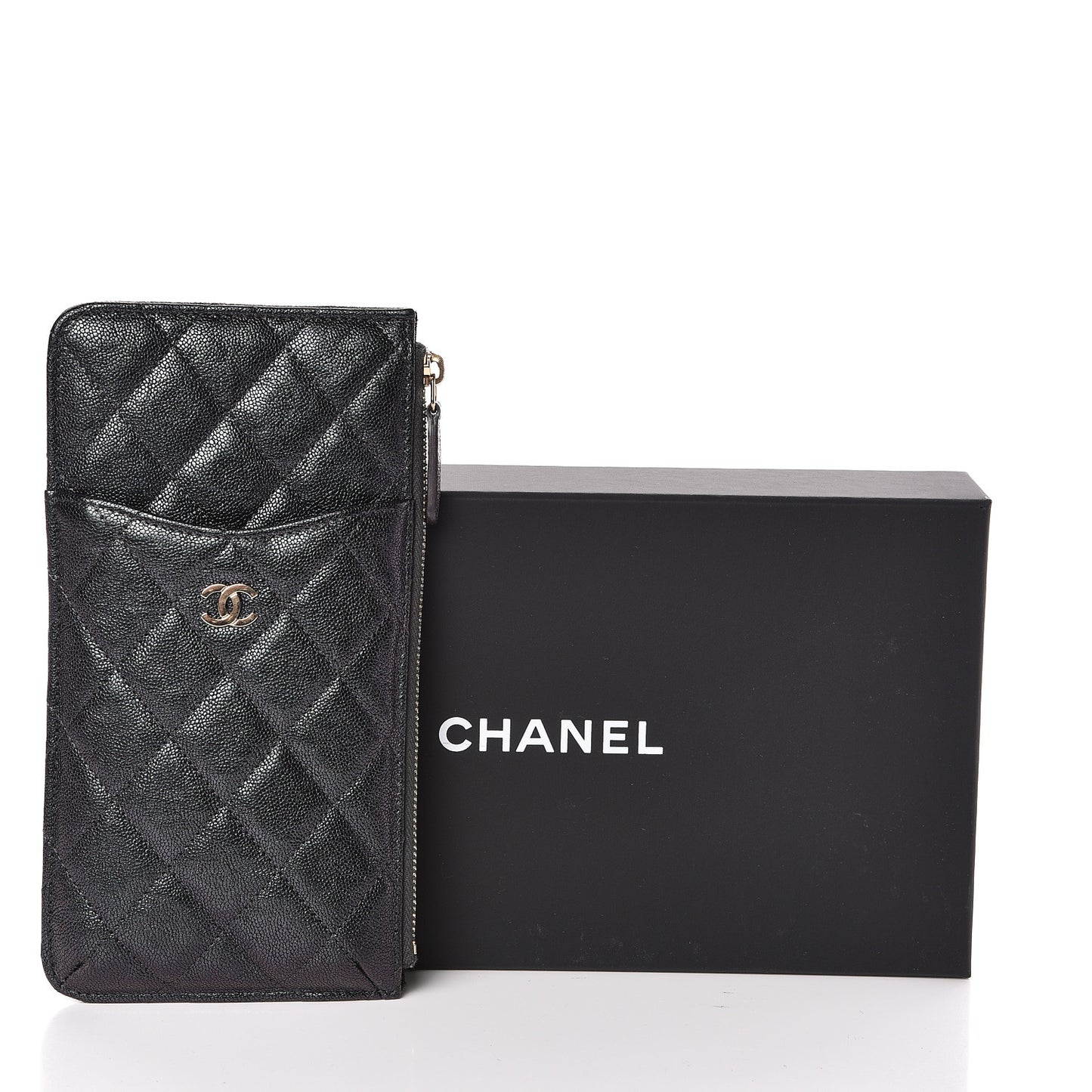 Iridescent Caviar Quilted Classic Flat Wallet Pouch Black