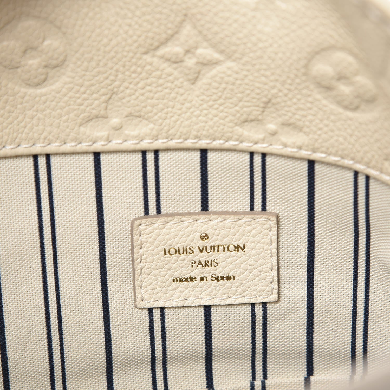 Louis Vuitton Empreinte Artsy MM Neige 6 of 10
