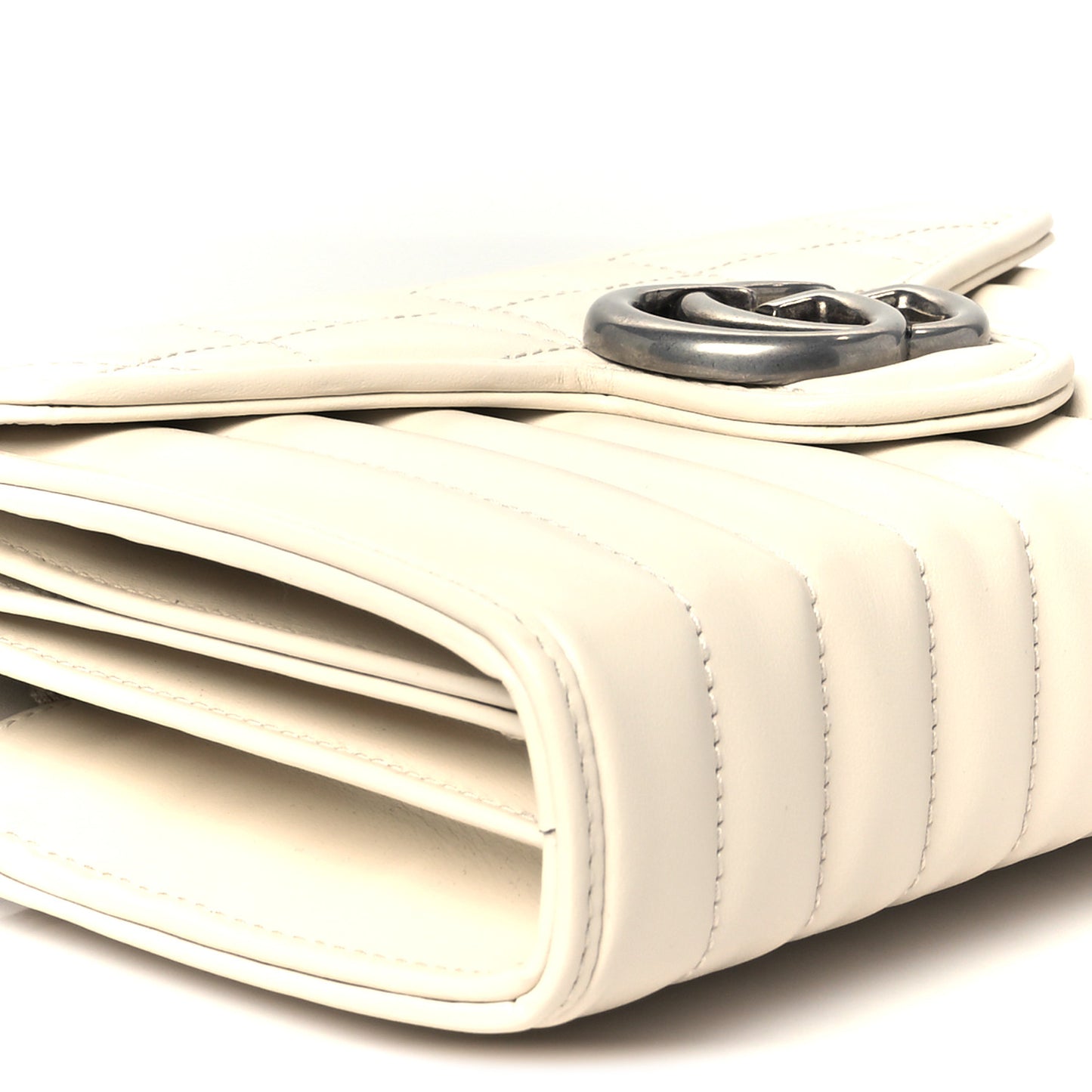 Calfskin Matelasse Aria GG Marmont Chain Wallet Mystic White