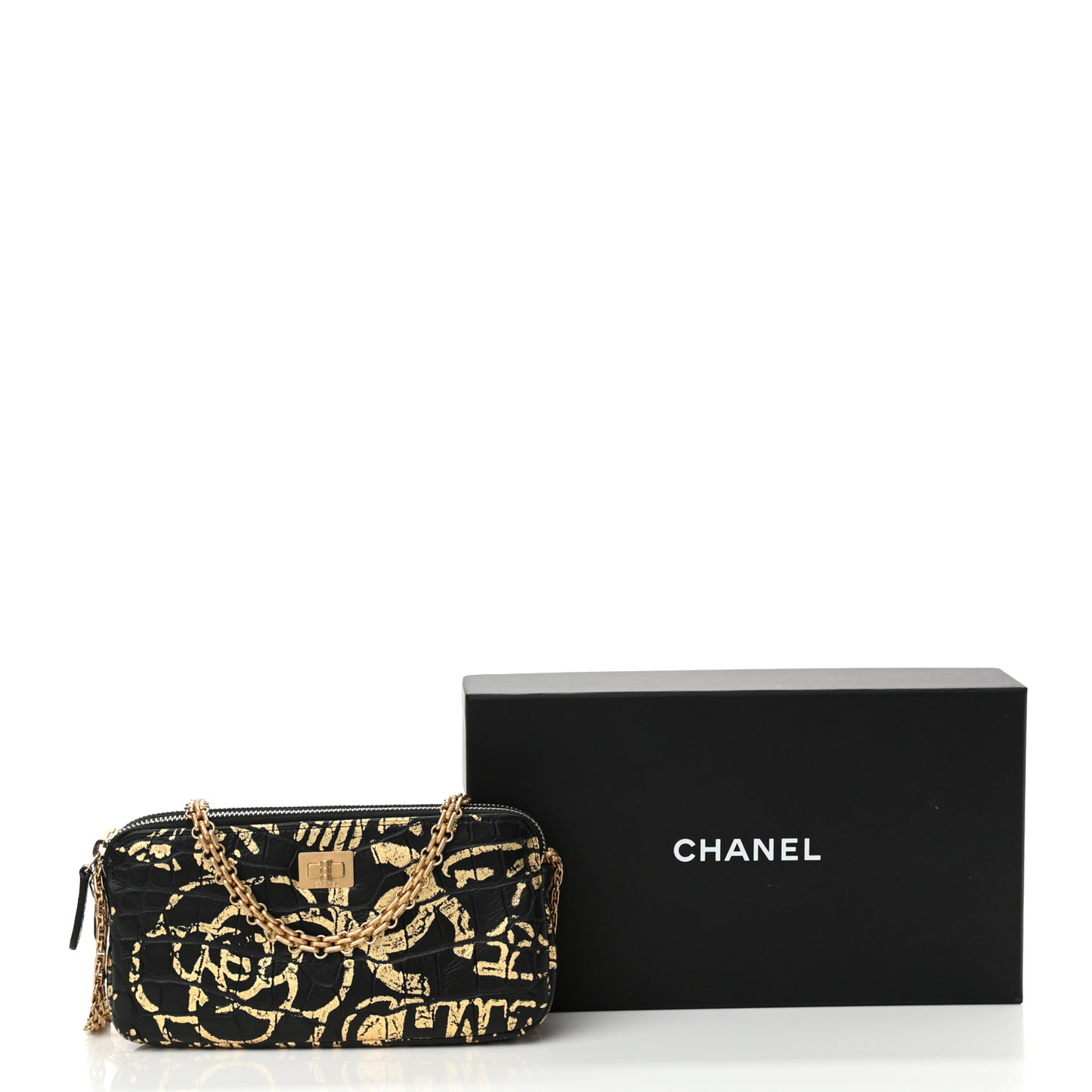Calfskin Crocodile Embossed Graffiti 2.55 Cocodile Reissue Clutch With Chain Black Gold