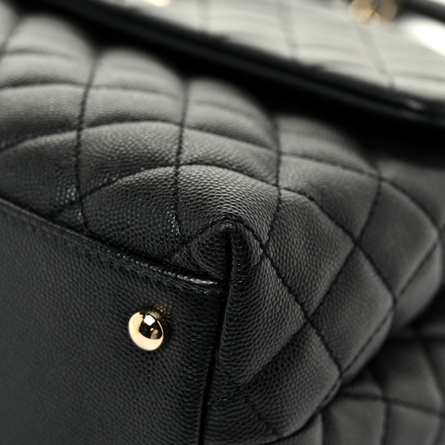 Chanel Caviar Quilted Medium Coco Handle Flap Black 16 of 17