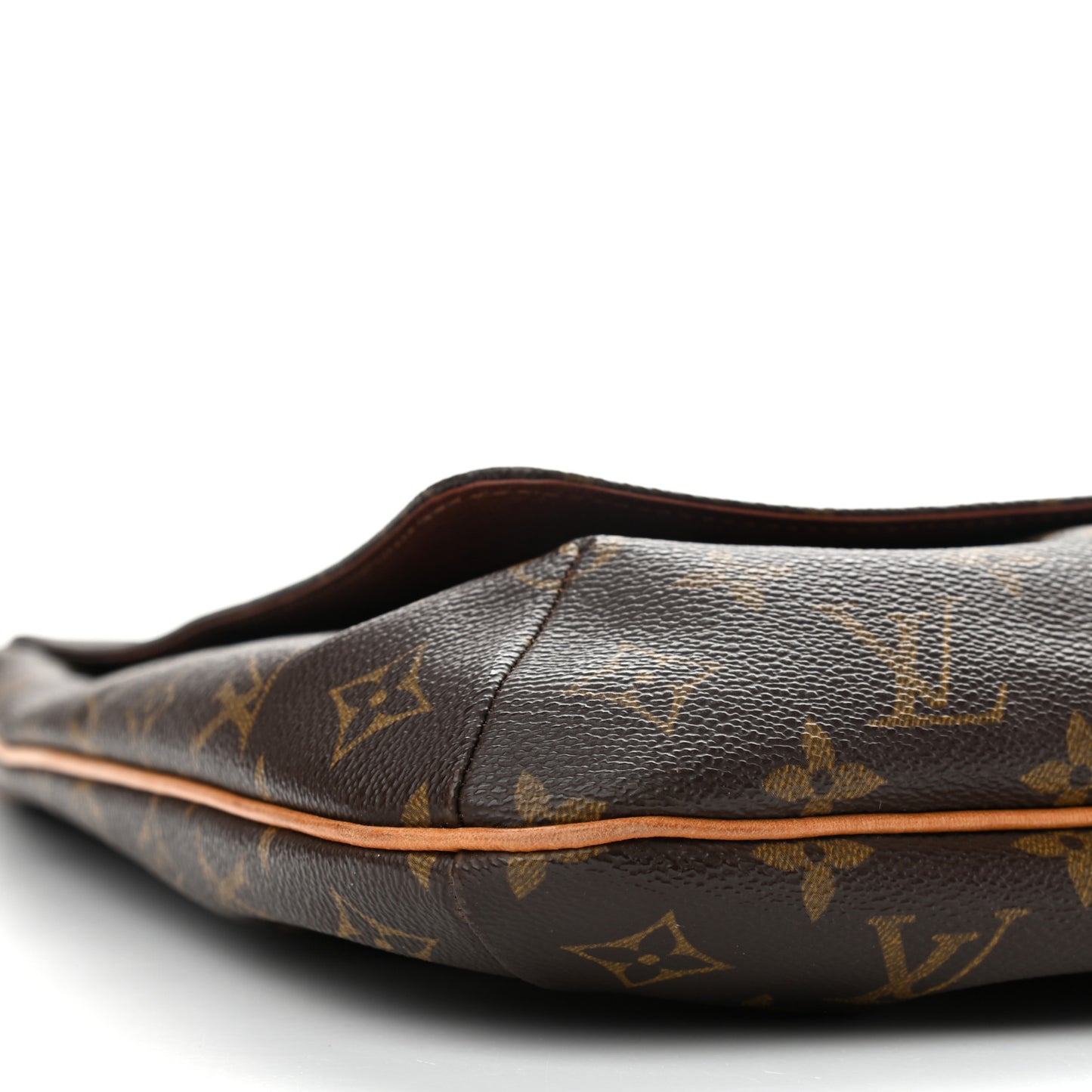 Monogram Musette GM