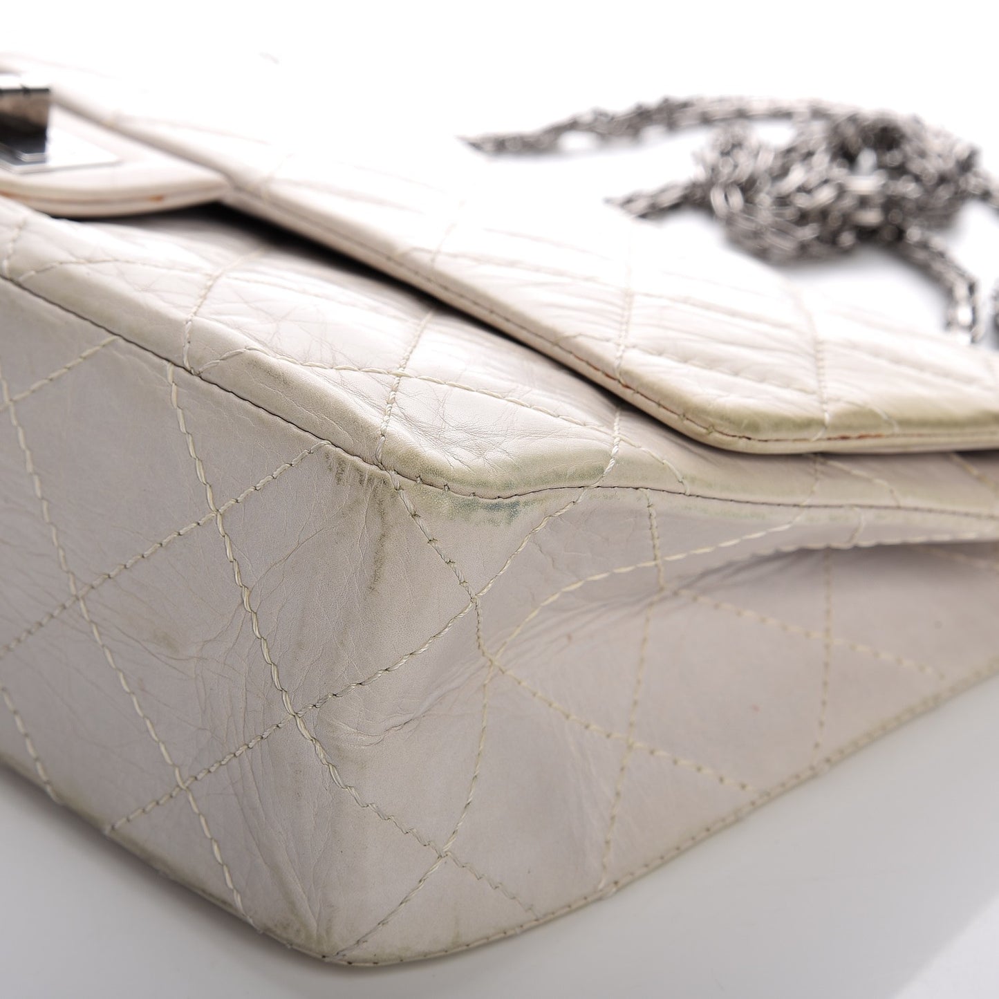 Aged Calfskin Quilted 2.55 Reissue 227 Flap White