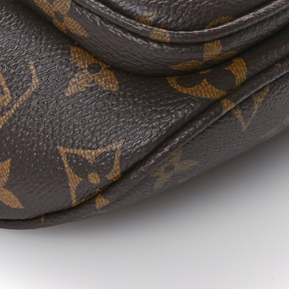 Louis Vuitton Monogram Mini Bumbag 8 of 10