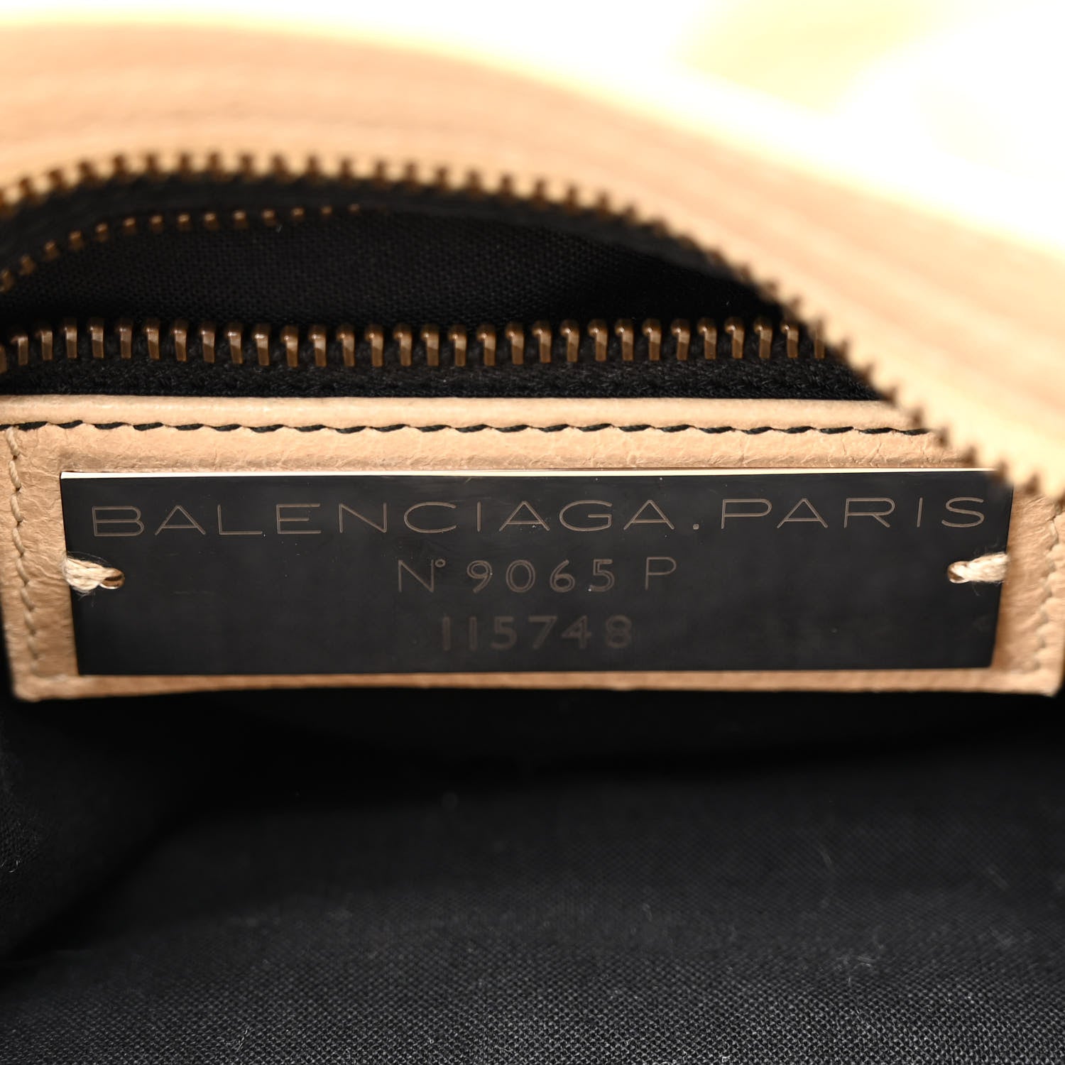 Balenciaga Agneau Classic Hardware City Sahara 6 of 17