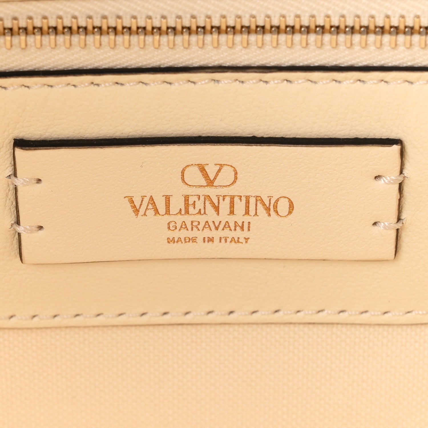 Valentino Garavani Metallic Boucle Raffia Calfskin Rockstud Shoulder Tote White Gold Ivory 5 of 9