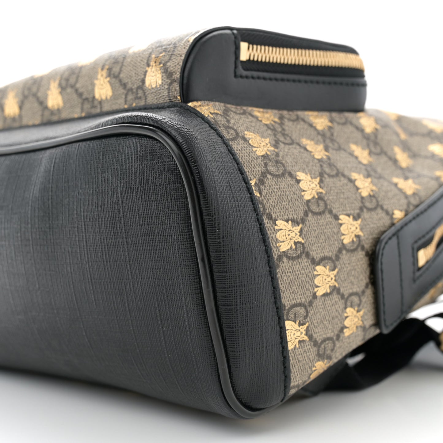 GG Supreme Monogram Bees Print Small Day Backpack Beige Oro Black