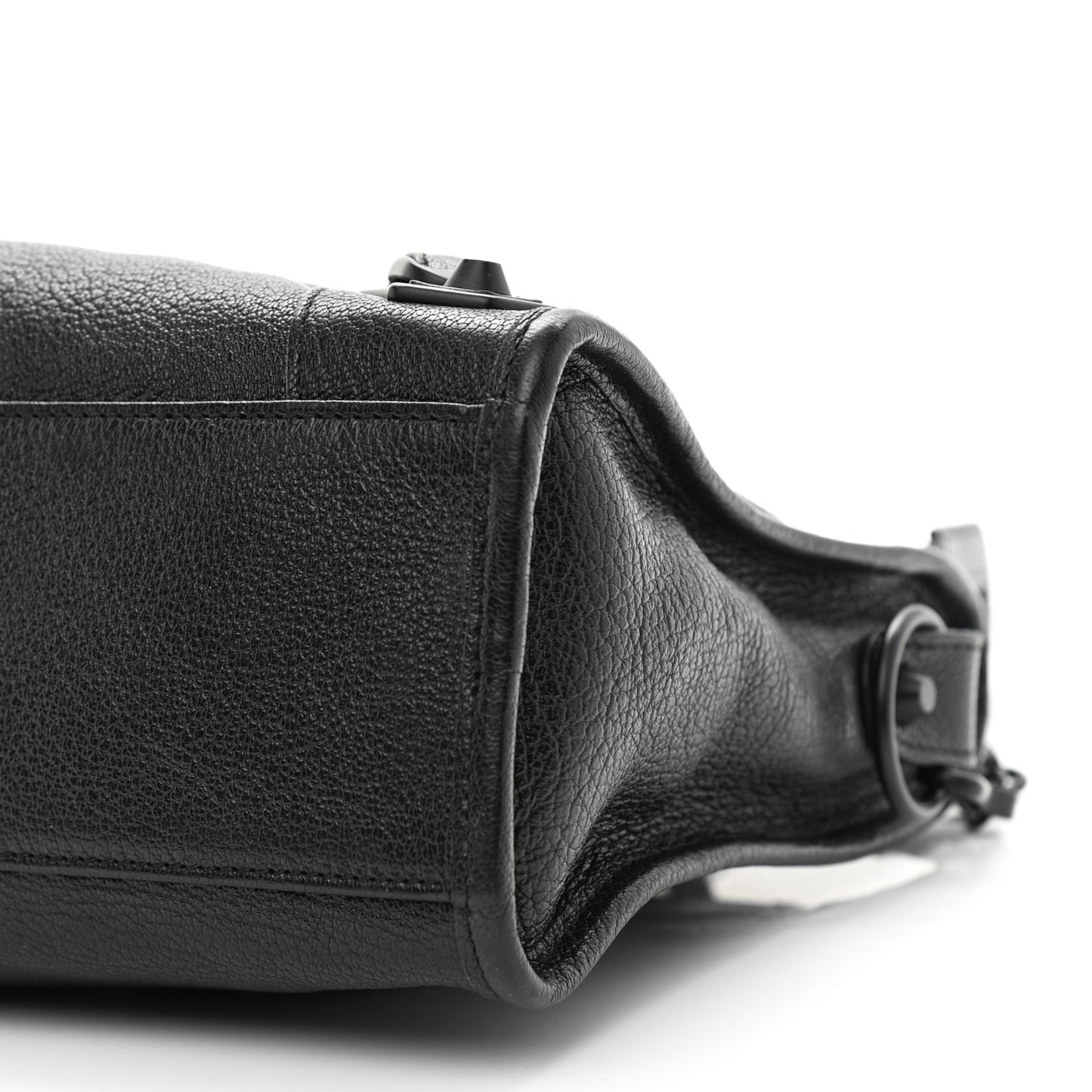 Chevre Black Metallic Edge Hardware S City Black