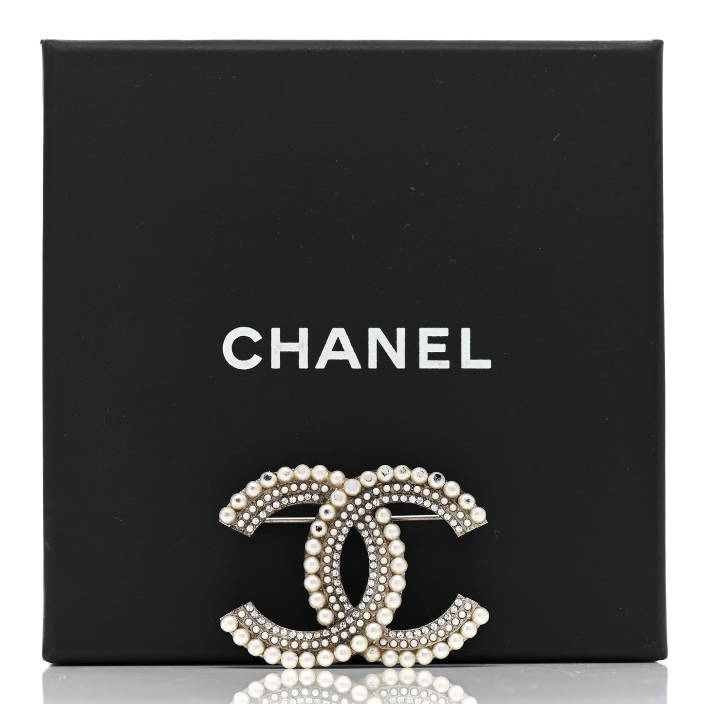 Pearl Crystal CC Brooch Gold