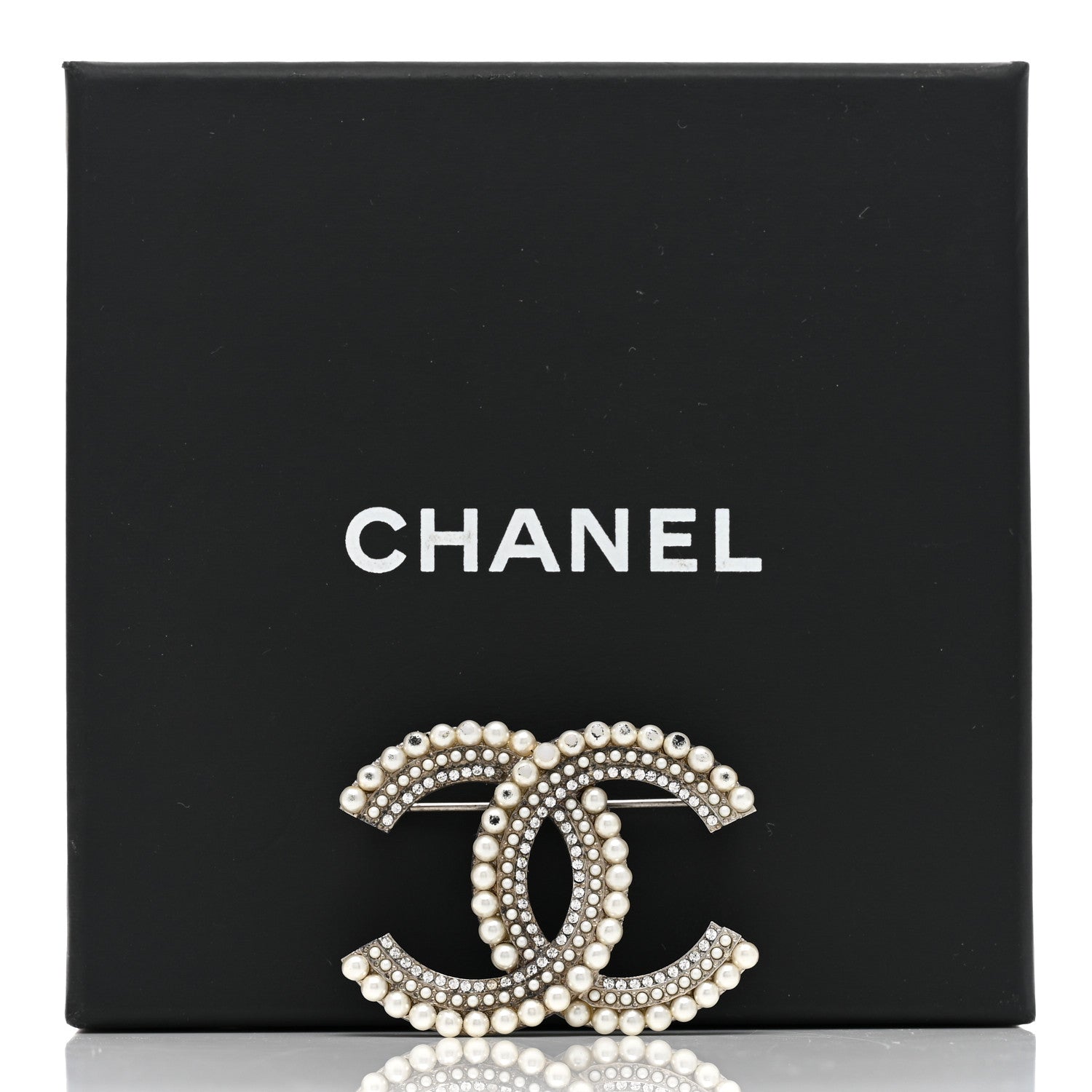 Chanel Pearl Crystal CC Brooch Gold 6 of 6