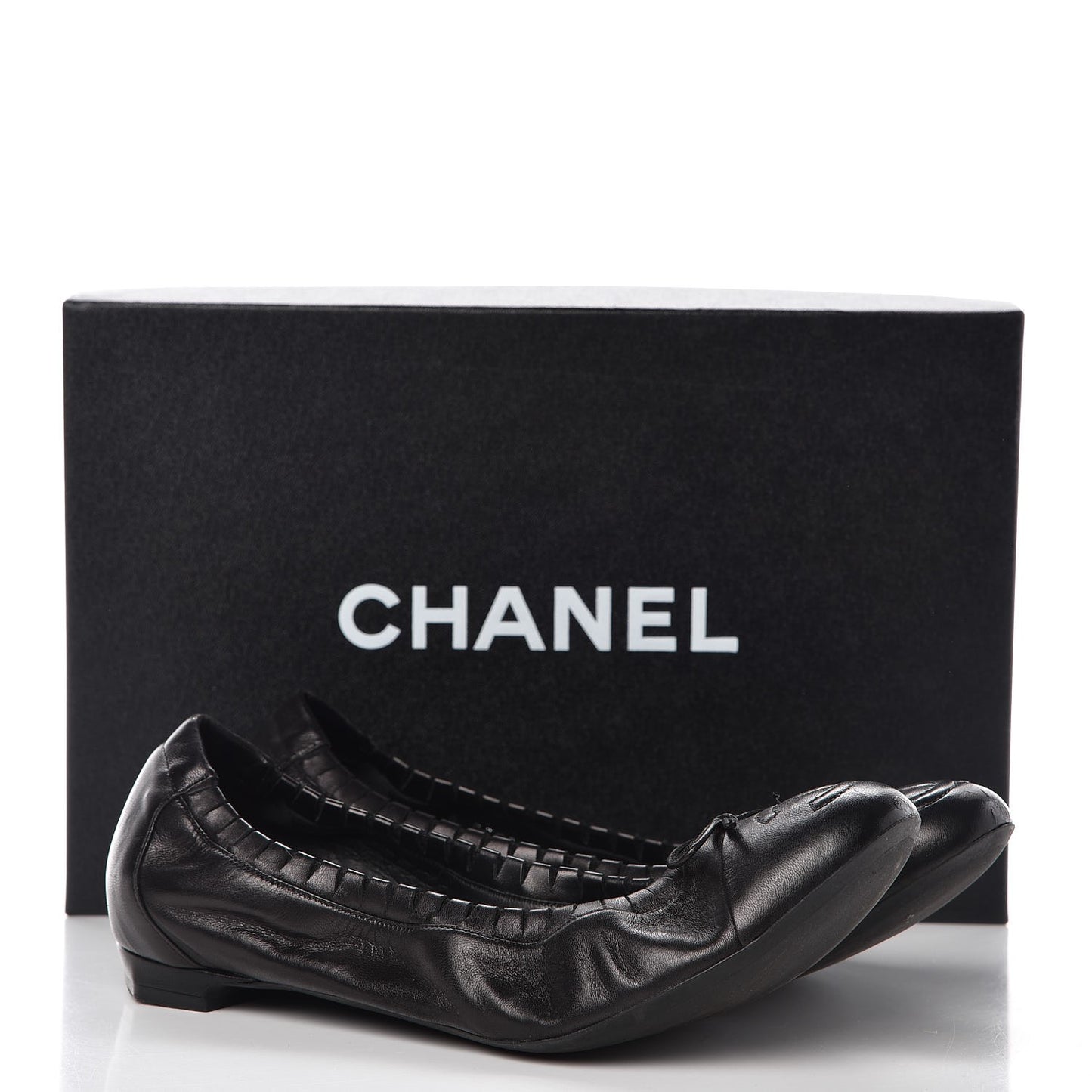 Lambskin CC Elastic Cap Toe Ballerina Flats 38 Black
