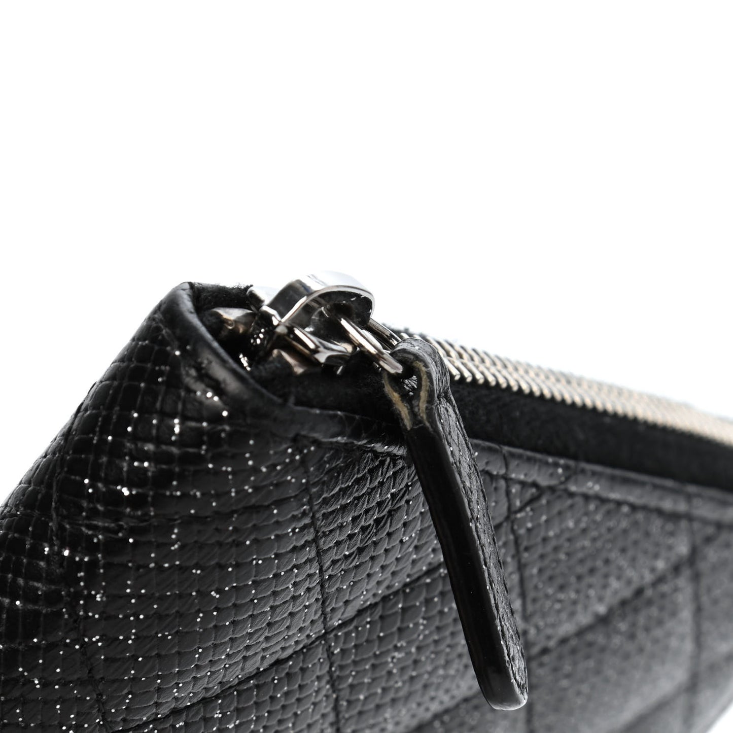 Glittered Calfskin Quilted Large Gusset Zip Wallet Black
