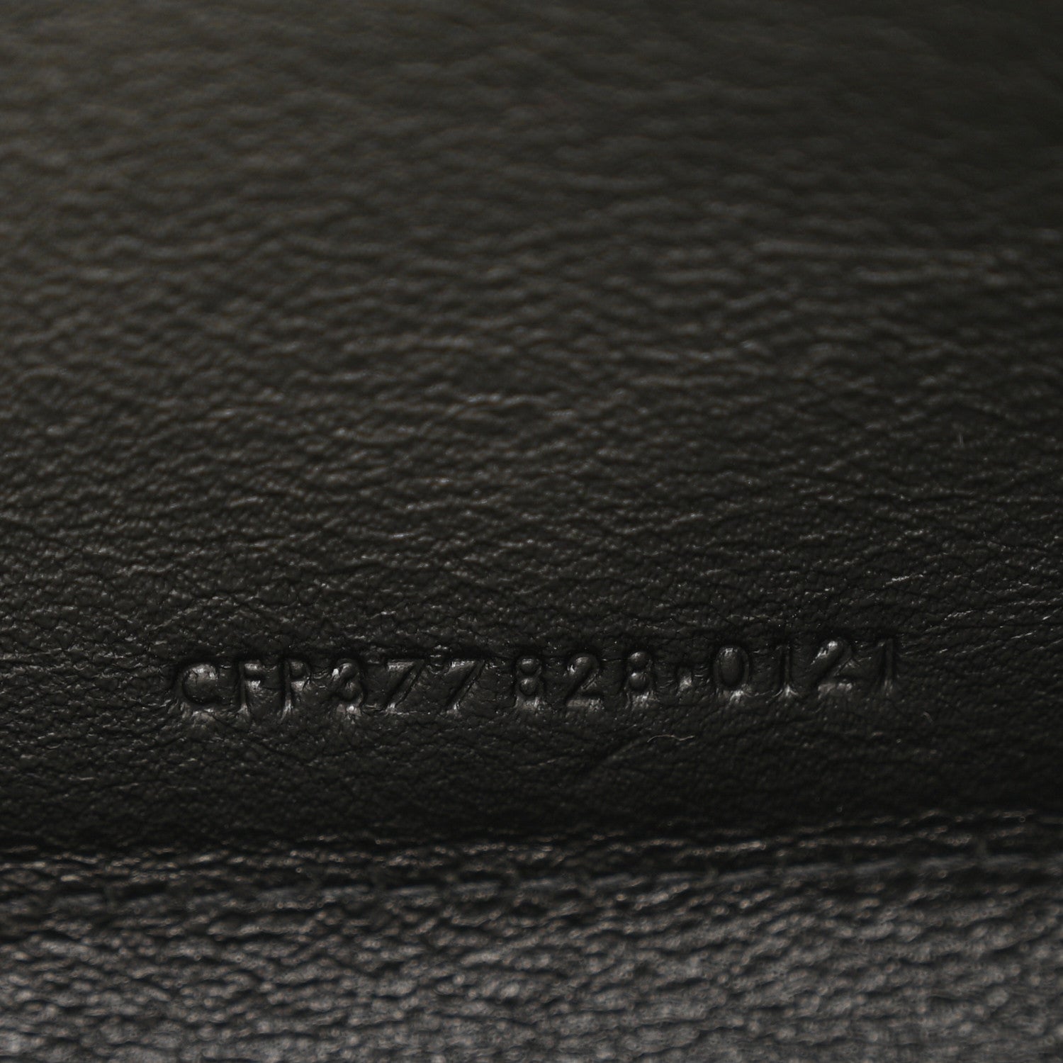 Saint Laurent Grain De Poudre Matelasse Chevron Monogram Chain Wallet Crema Soft 7 of 11