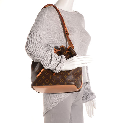 Louis Vuitton Monogram Petit Noe 2 of 8