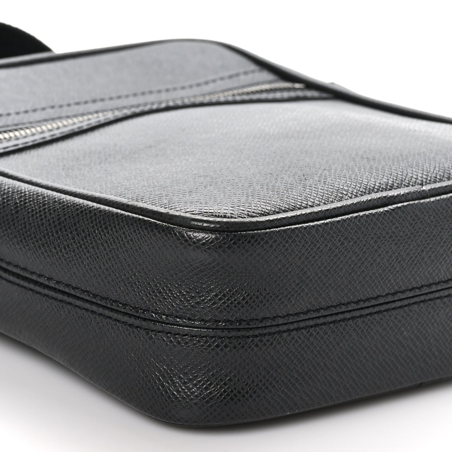 Louis Vuitton Taiga Dimitri Ardoise 8 of 9