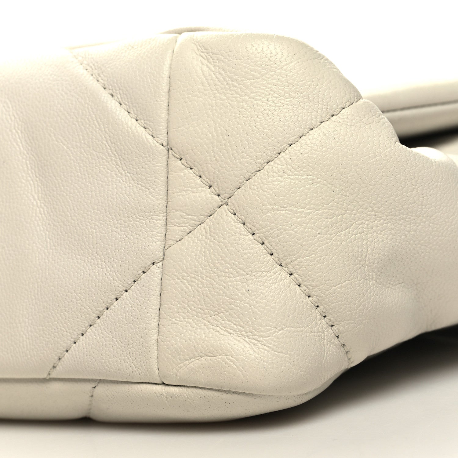 Chanel Goatskin Quilted Medium Chanel 19 Flap White 10 of 10