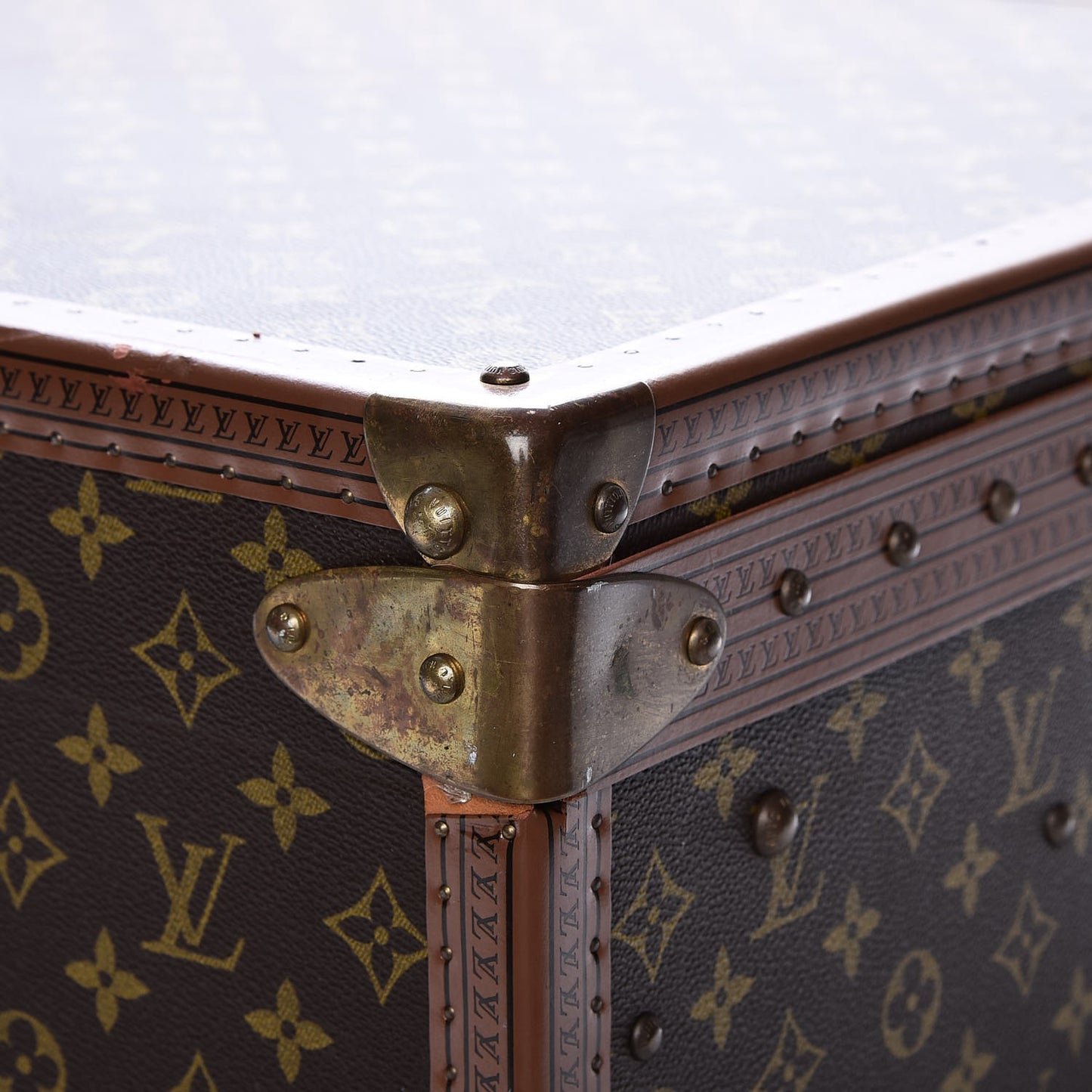 Monogram Alzer 70