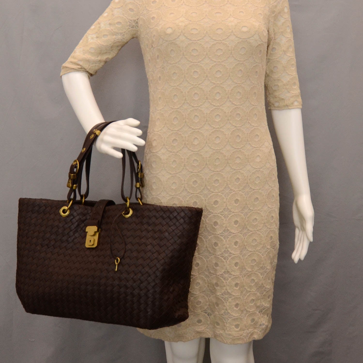 Bottega Veneta Nappa Intrecciato Large Capri Tote Ebano 2 of 8
