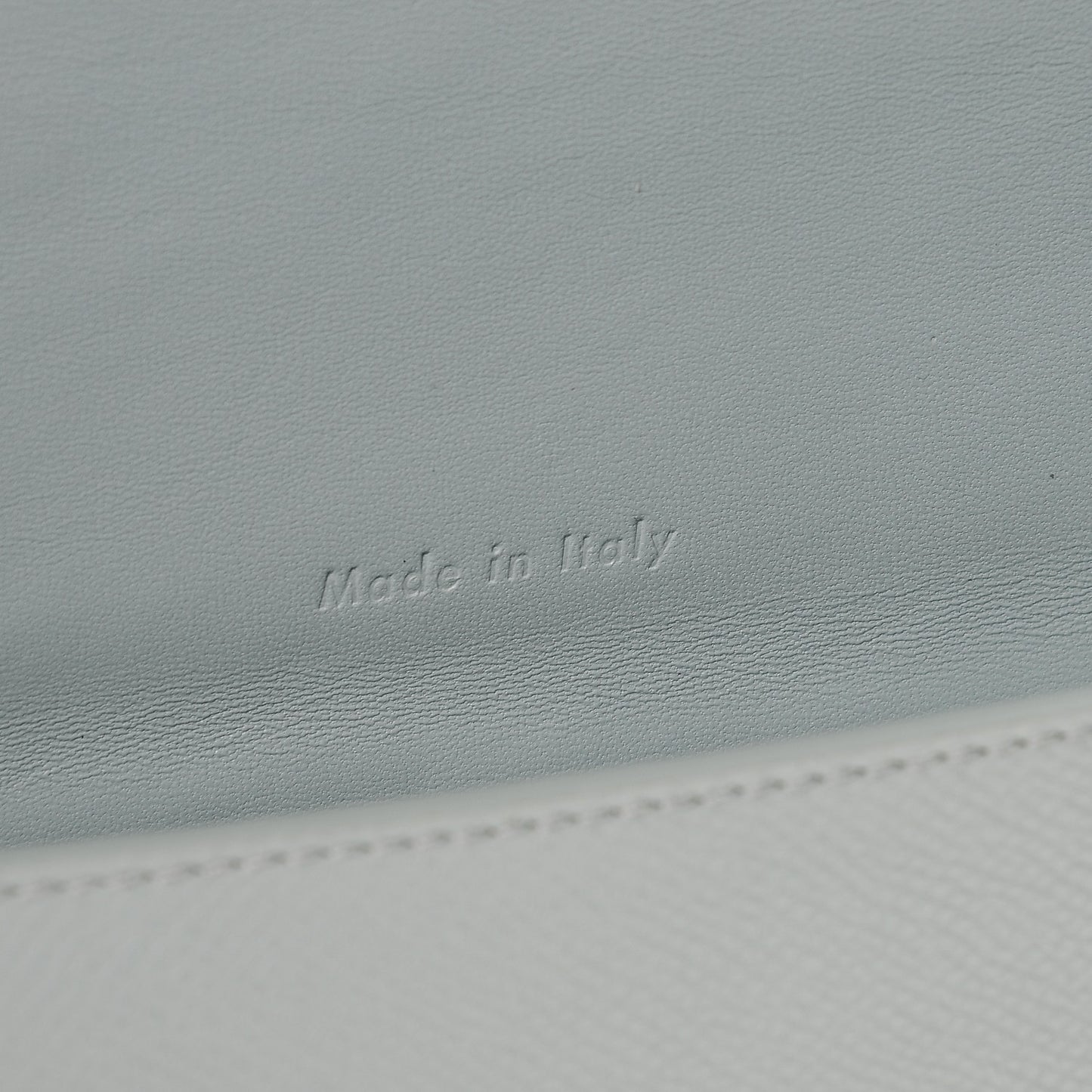 Grained Calfskin Compact Trotteur Cloud